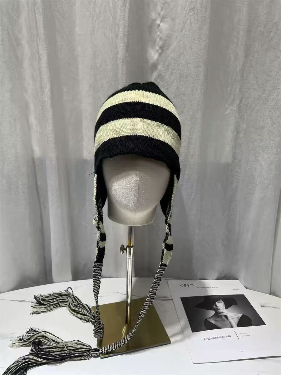 Topi Anime NANA dengan Rumbai  - Nana Anime Merchandise ulasan dan harga